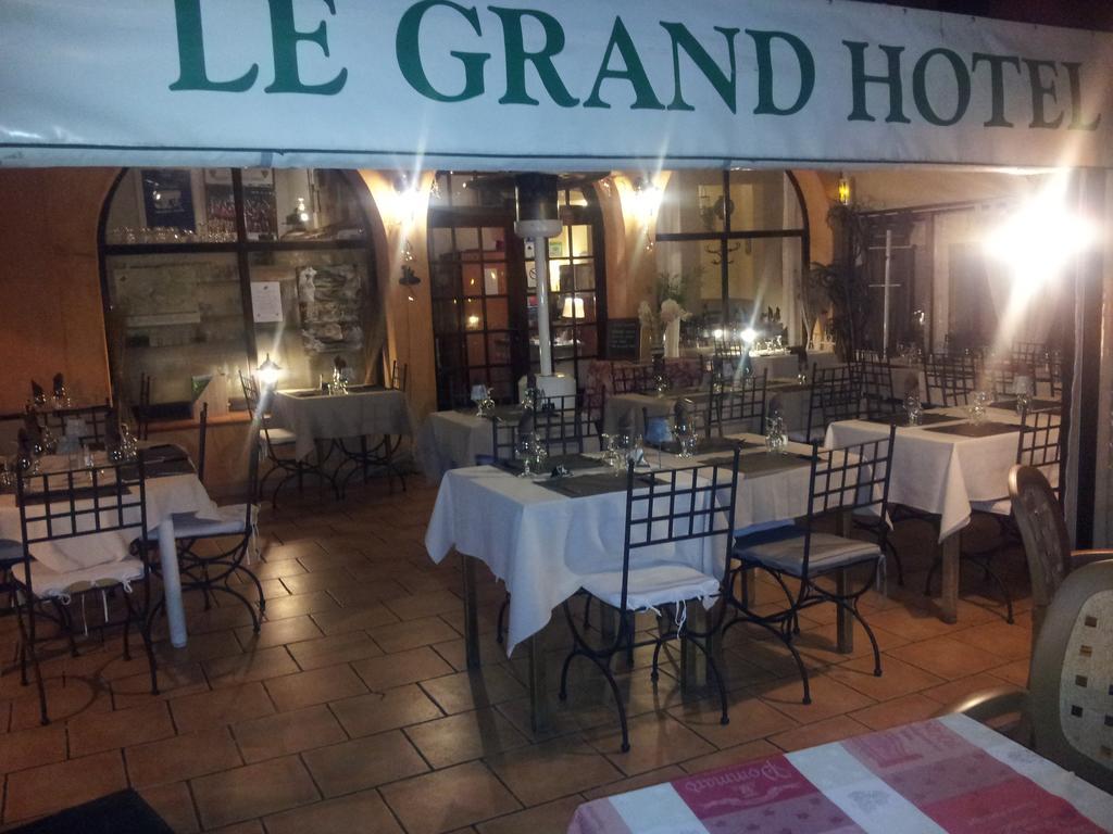 Le Grand Hotel オープス エクステリア 写真